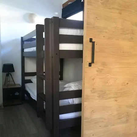 A De 40 M² Avec Balcon Apartment